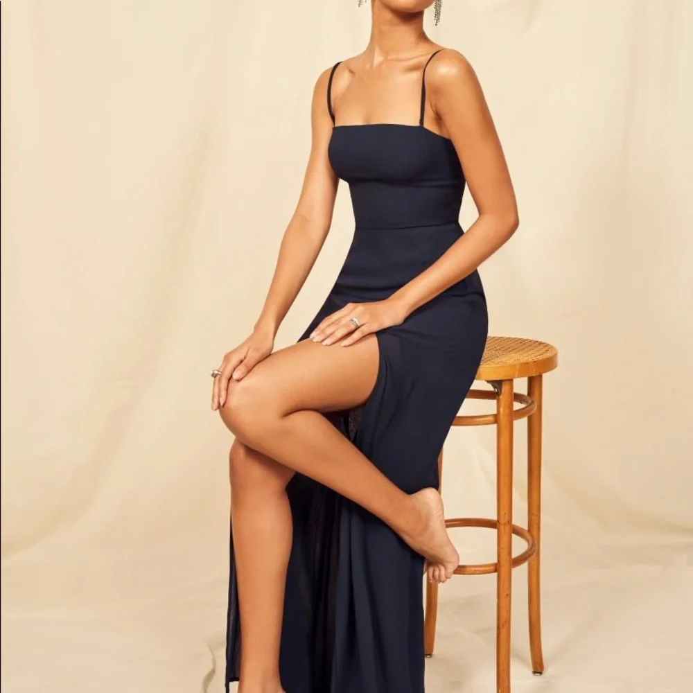 Reformation Blue Strapless Dress with Elegant Silhouette - Picture 5 of 10